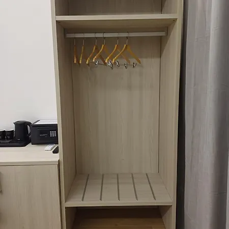 Luxury בארי