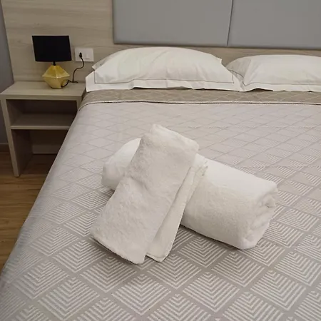 Luxury Guest house *